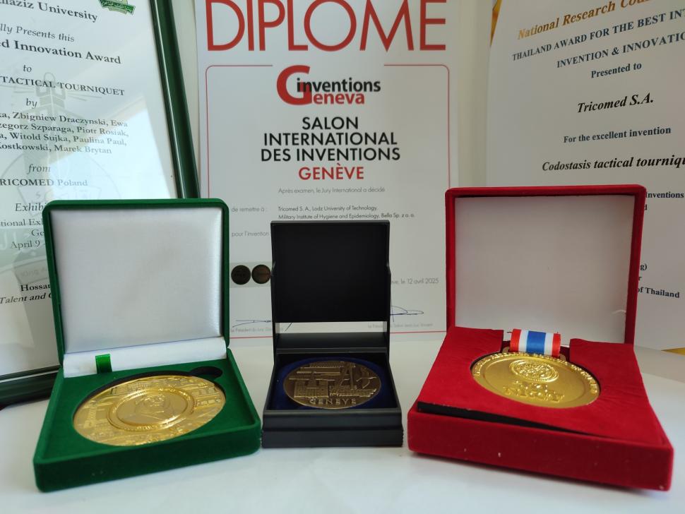 Medal i nagrody z wystawy wynalazków w Genewie